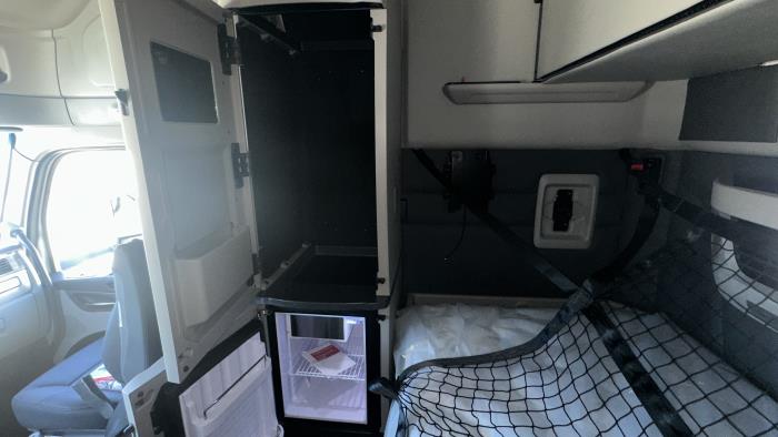 2026 Peterbilt 579-30