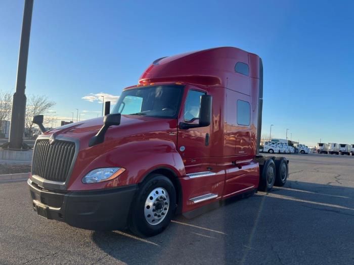 2022 International LT625-1