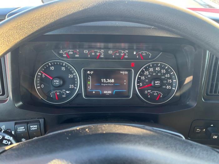 2022 International LT625-11