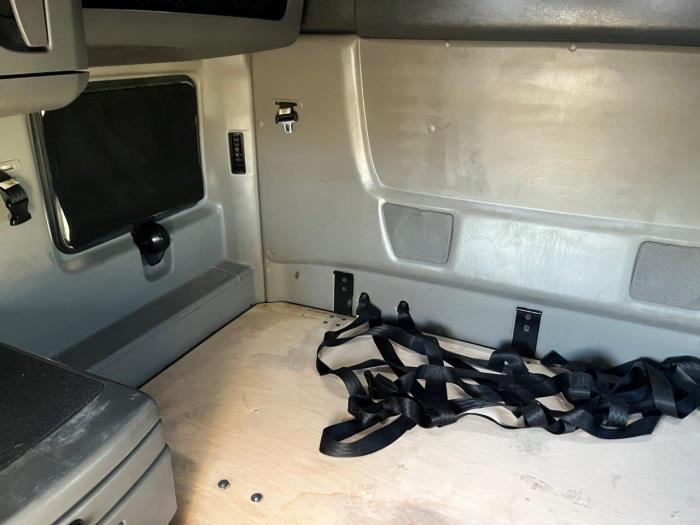 2022 International LT625-13