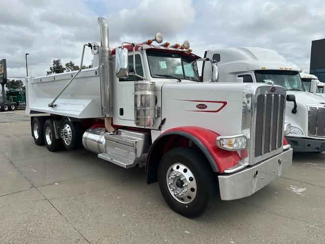 2023 Peterbilt 389-13