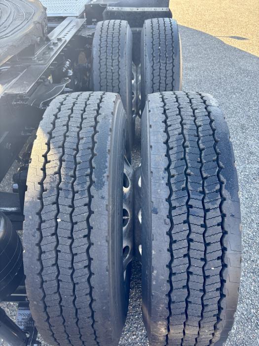 2022 Peterbilt 579-26