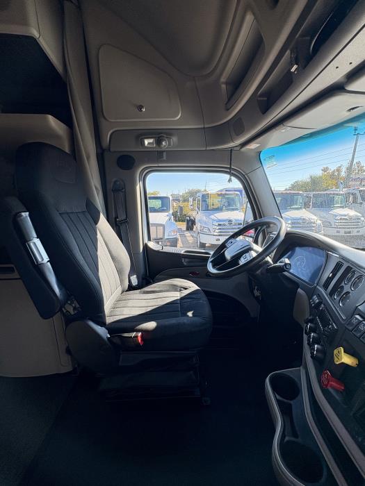 2022 Peterbilt 579-14