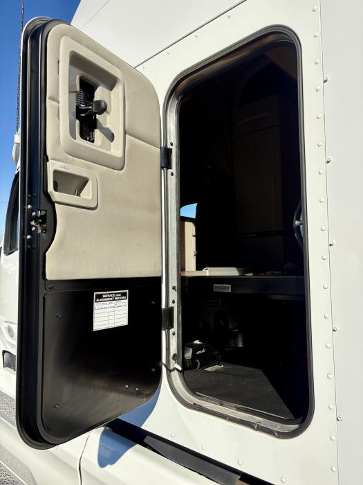 2022 Peterbilt 579-19