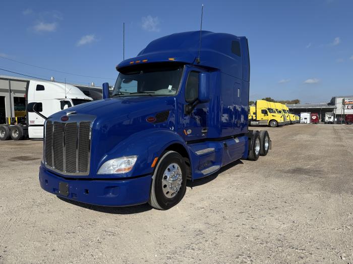 2022 Peterbilt 579-18