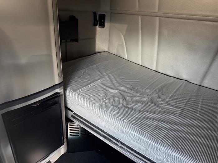 2021 Peterbilt 579-10