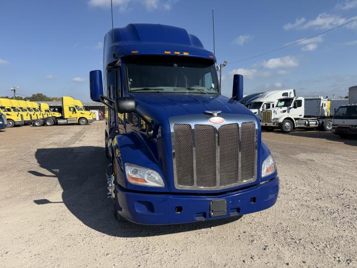 2022 Peterbilt 579-21