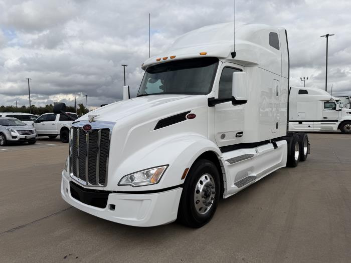 2022 Peterbilt 579-1