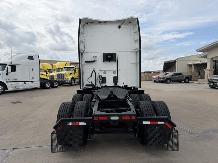 2022 Peterbilt 579-4