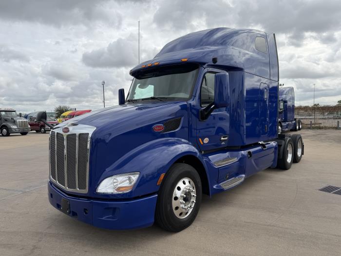 2022 Peterbilt 579-1