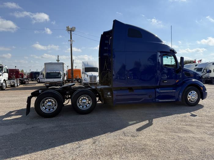 2022 Peterbilt 579-29
