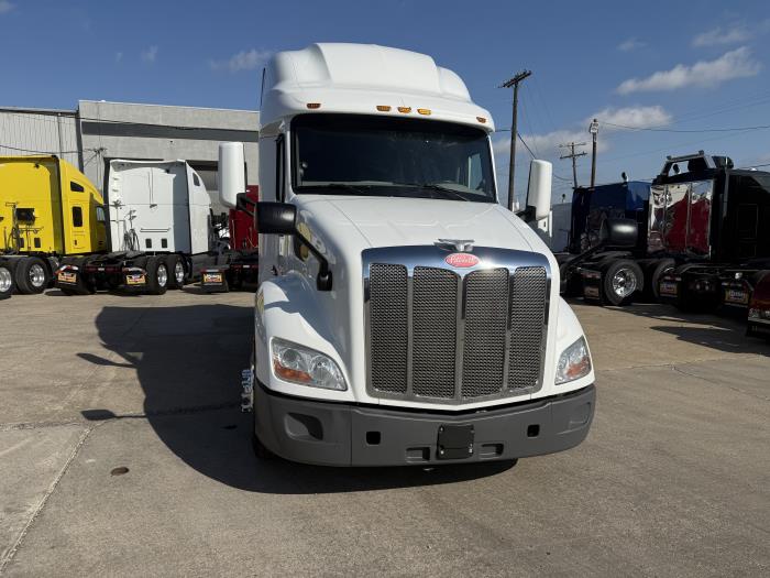 2021 Peterbilt 579-22