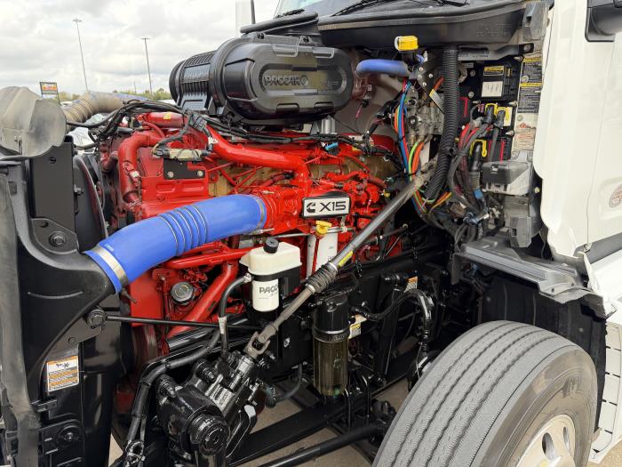 2022 Peterbilt 579-17