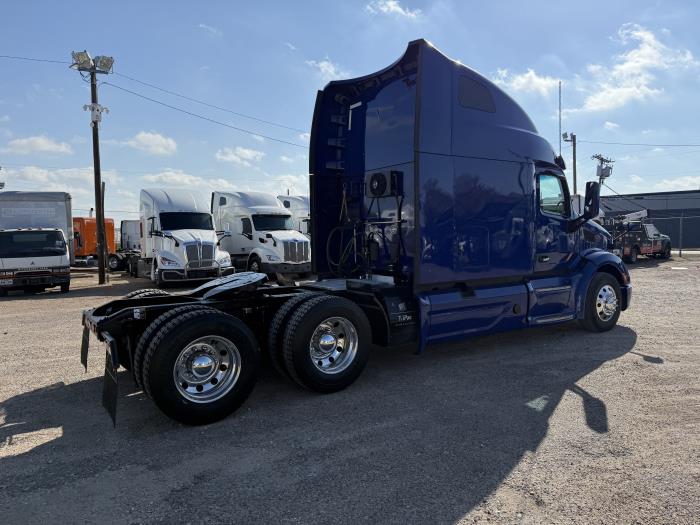 2022 Peterbilt 579-31