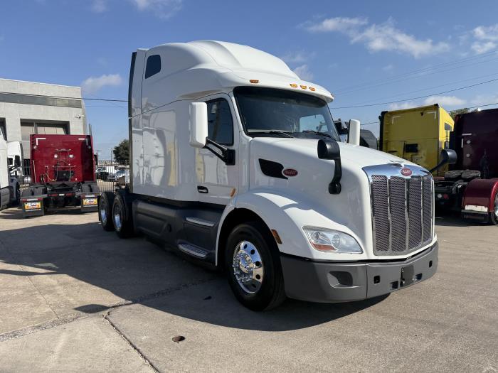 2021 Peterbilt 579-24