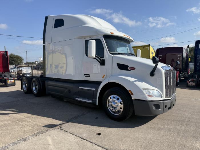 2021 Peterbilt 579-25