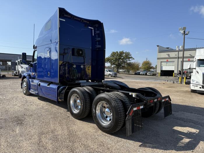 2022 Peterbilt 579-37