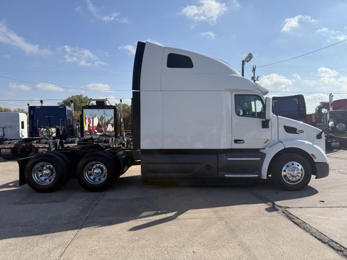 2021 Peterbilt 579-2