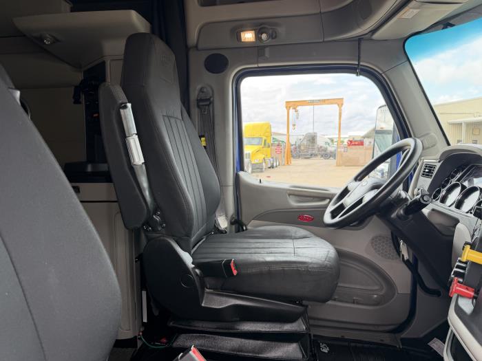 2022 Peterbilt 579-24