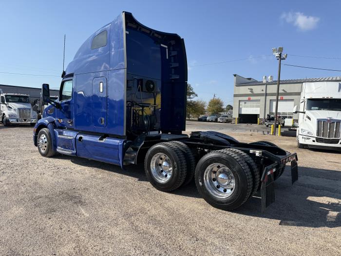 2022 Peterbilt 579-38