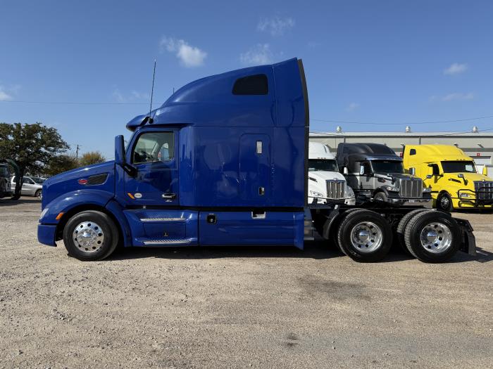 2022 Peterbilt 579-42