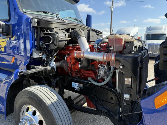 2022 Peterbilt 579-43