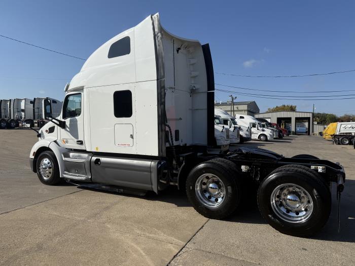 2021 Peterbilt 579-3
