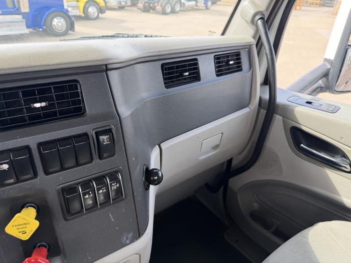 2019 Peterbilt 579-27
