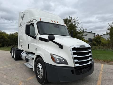 2020 Freightliner Cascadia-5