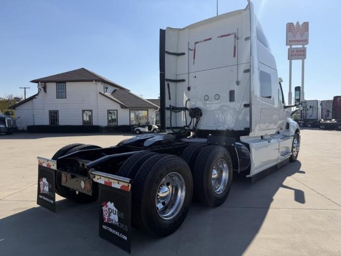 2023 International LT625-4