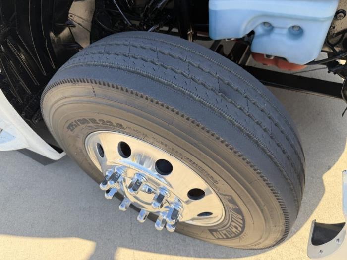 2023 International LT625-10