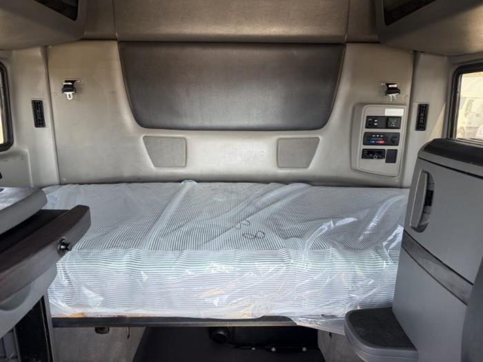 2023 International LT625-16