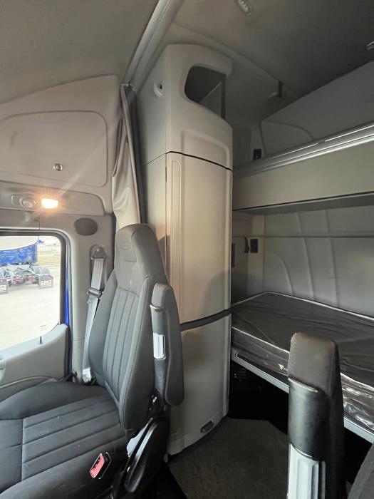 2022 Peterbilt 579-14