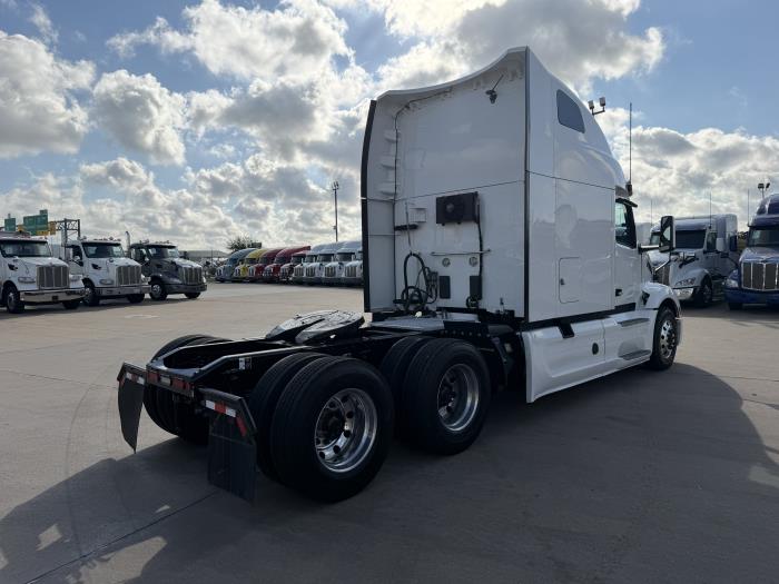 2022 Peterbilt 579-5