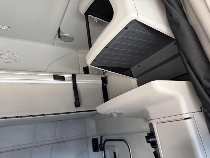 2022 Peterbilt 579-31