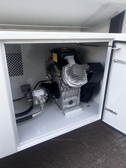 2026 Peterbilt 548-22