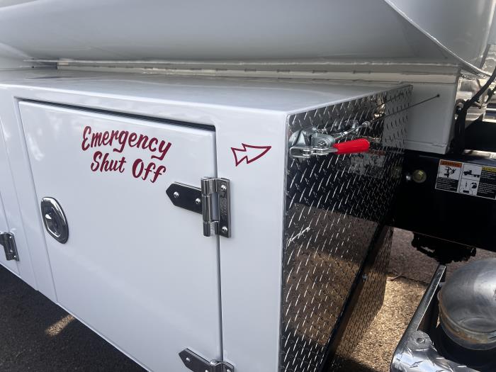 2026 Peterbilt 548-24