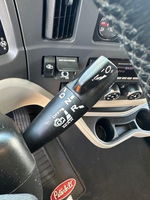 2025 Peterbilt 579-4