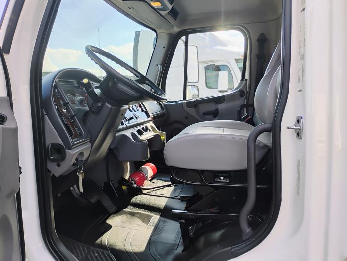 2019 Freightliner Business Class M2 106-20
