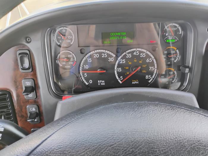 2019 Freightliner Business Class M2 106-21