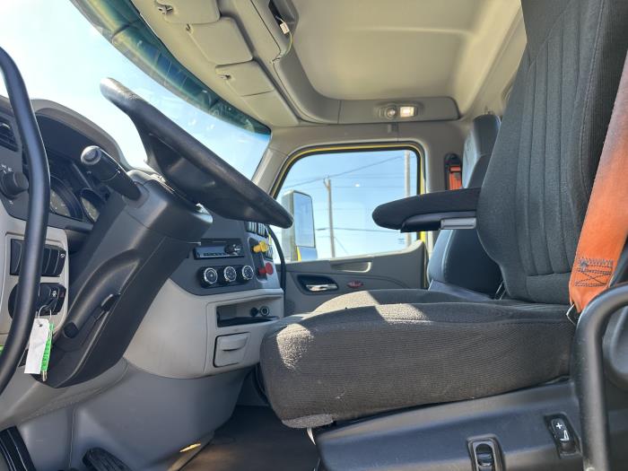 2021 Peterbilt 579-7