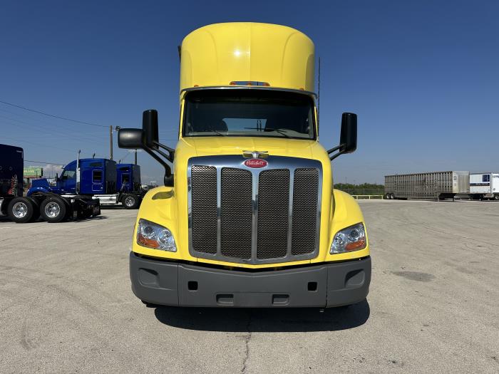 2021 Peterbilt 579-2