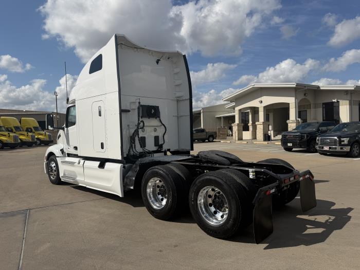 2022 Peterbilt 579-3