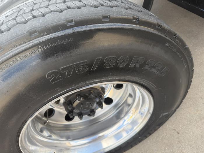 2022 Peterbilt 579-10