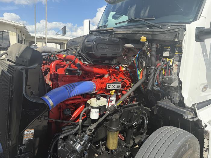 2022 Peterbilt 579-17