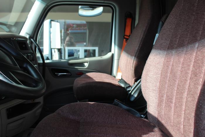 2022 Peterbilt 579-10