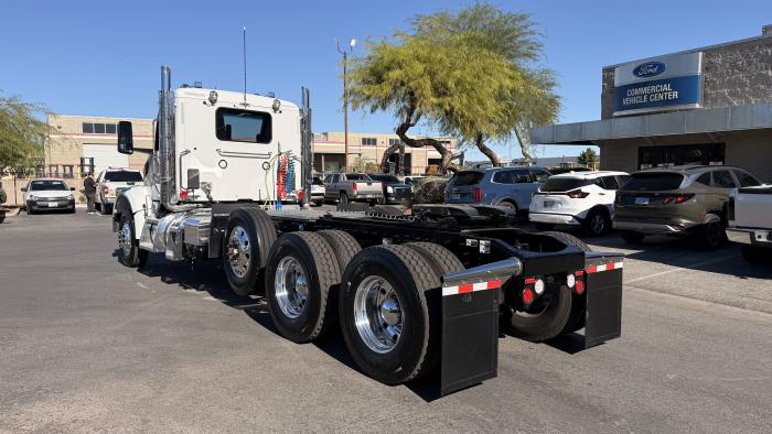 2026 Peterbilt 567-3