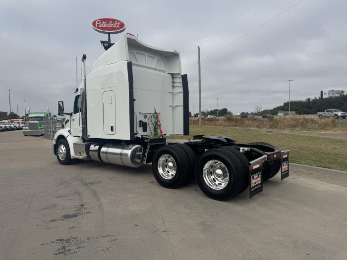 2025 Peterbilt 579 photo 4