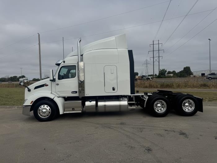 2025 Peterbilt 579-2