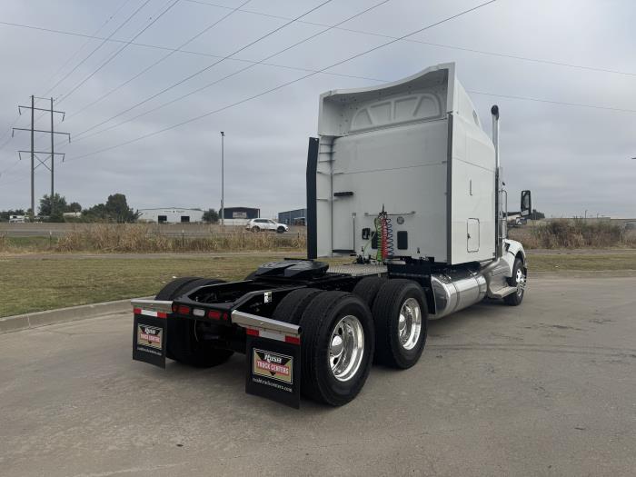 2025 Peterbilt 579-6